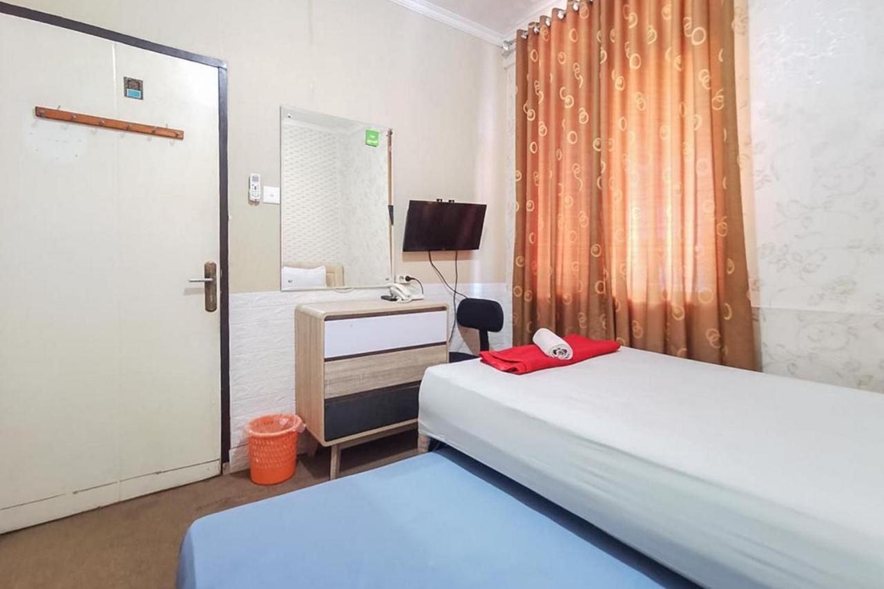Hotel Good Sleep Balikpapan Mitra Reddoorz Exterior foto